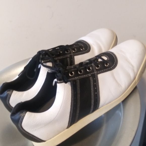 FJ Contour Casual Men's Golf shoes - Picture 8 of 9